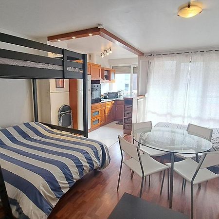 Studio Cosy 33 M² Limite Lyon. Parking Privatif. Bron Ngoại thất bức ảnh